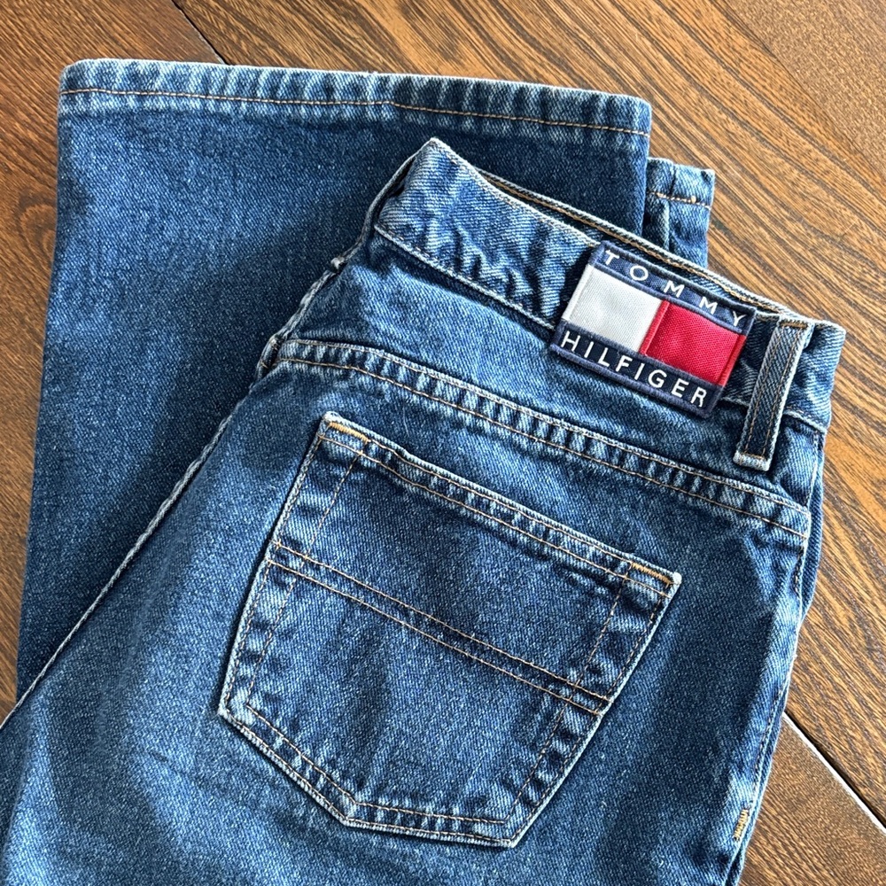 Tommy Hilfiger Wide Leg Jeans in Medium Blue with Logo Patch